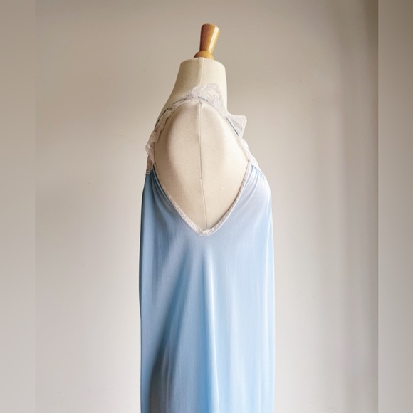 VINTAGE Full Length Blue Lace Trimmed Nylon Nightie Small - Picture 4 of 7